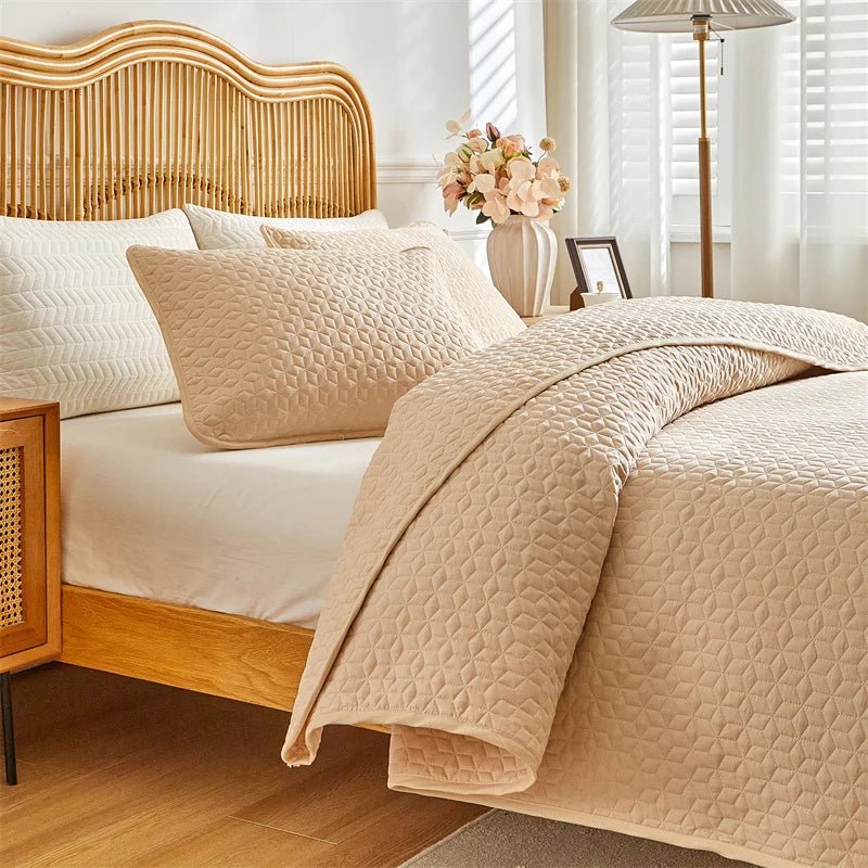 Cotton Bedding Set with Duvet Cover, Sheet and Pillowcases - Hizoni