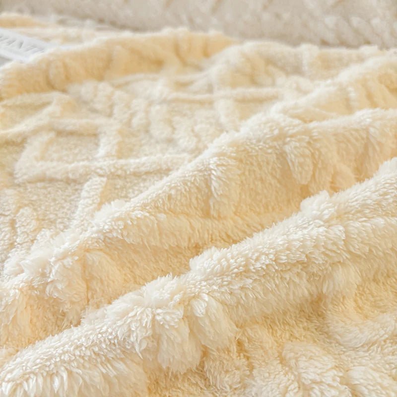 Cozy Taffeta Fleece Sofa Blanket - Soft & Stylish Cover - Hizoni