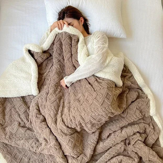 Cozy Woolen Comfort Blanket - Hizoni