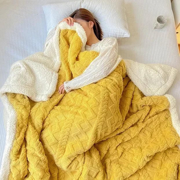 Cozy Woolen Comfort Blanket - Hizoni