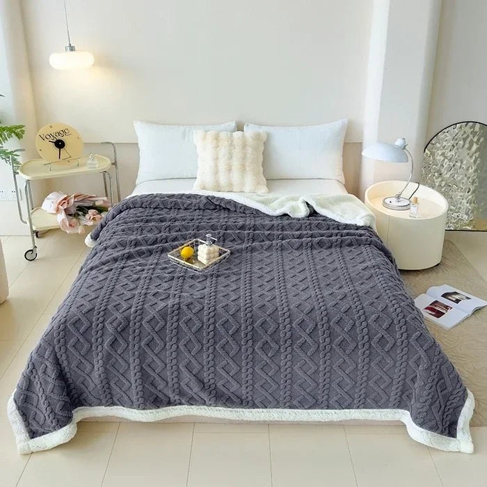 Cozy Woolen Comfort Blanket - Hizoni