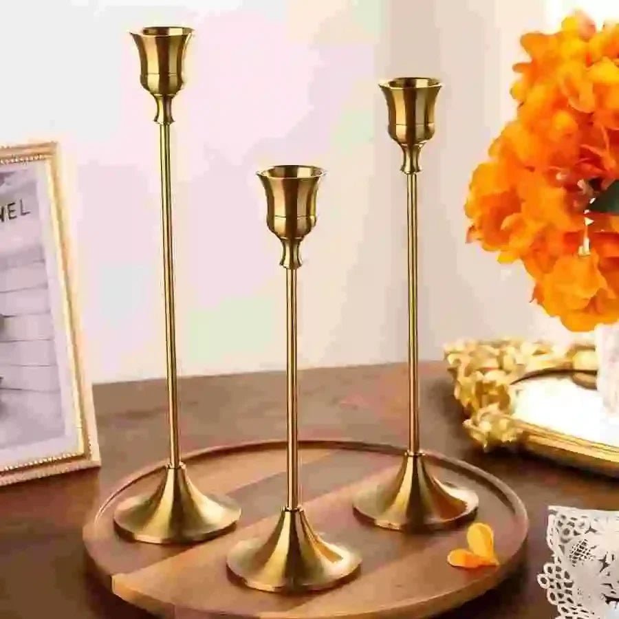 Elegant Vintage Candle Holders Set - Hizoni
