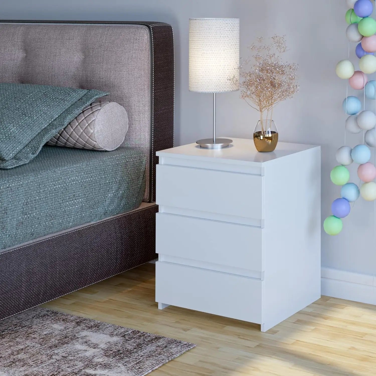 Elegant White Nightstand with Drawers - Hizoni