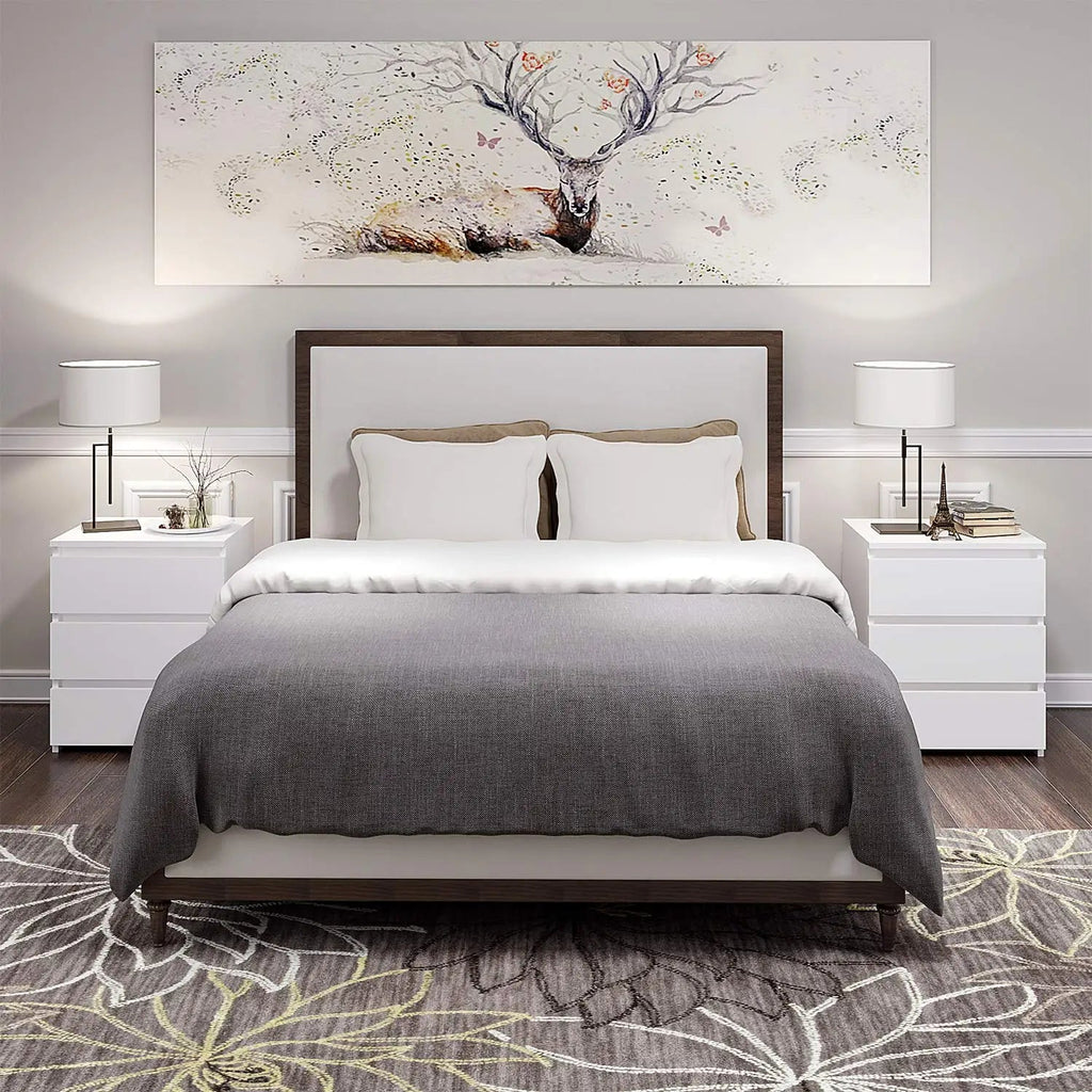 Elegant White Nightstand with Drawers - Hizoni