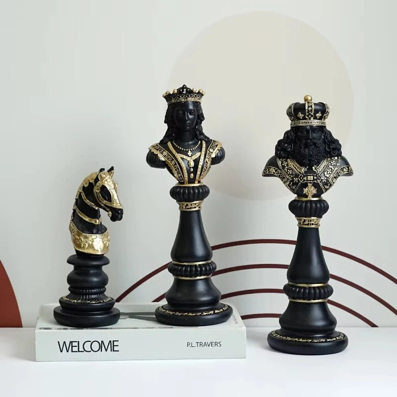 European Style Chess Figures (King, Queen, Knight) - Hizoni
