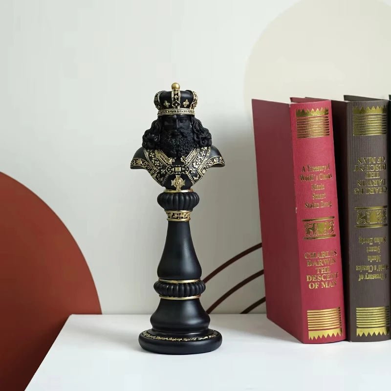 European Style Chess Figures (King, Queen, Knight) - Hizoni
