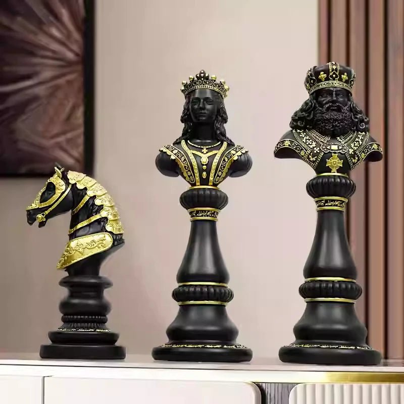 European Style Chess Figures (King, Queen, Knight) - Hizoni