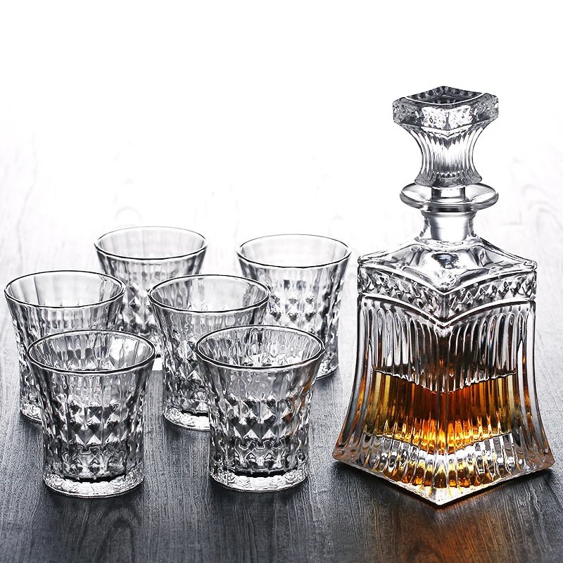 Luxury Crystal Whiskey Decanter & Glassware Set – Elegant Home Bar Decor - Hizoni