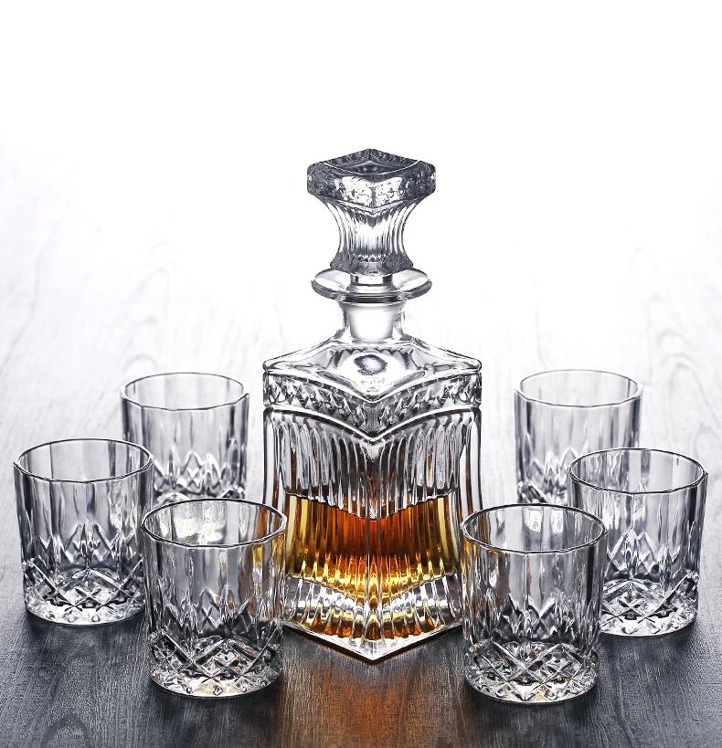 Luxury Crystal Whiskey Decanter & Glassware Set – Elegant Home Bar Decor - Hizoni