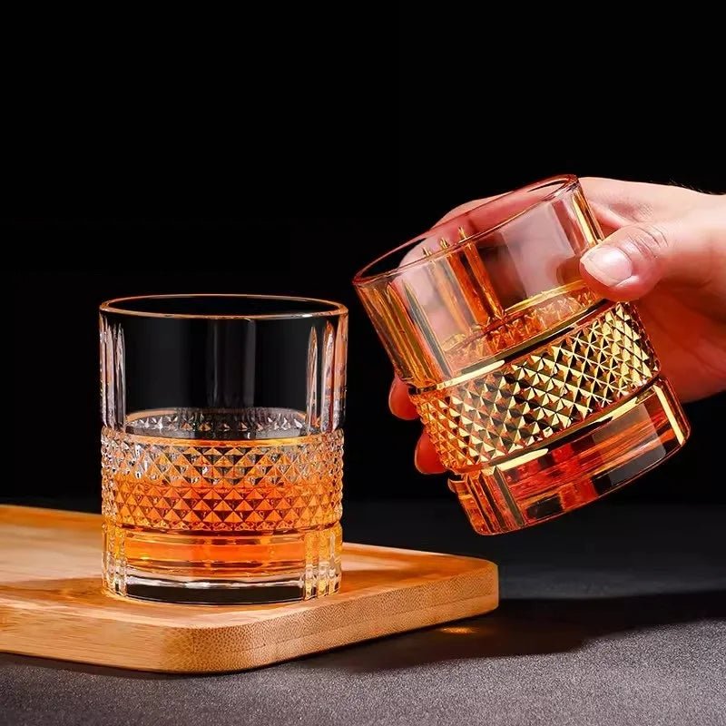 Luxury Gold Rim Whiskey Glass – Elegant Crystal Geometric Rocks Glass - Hizoni