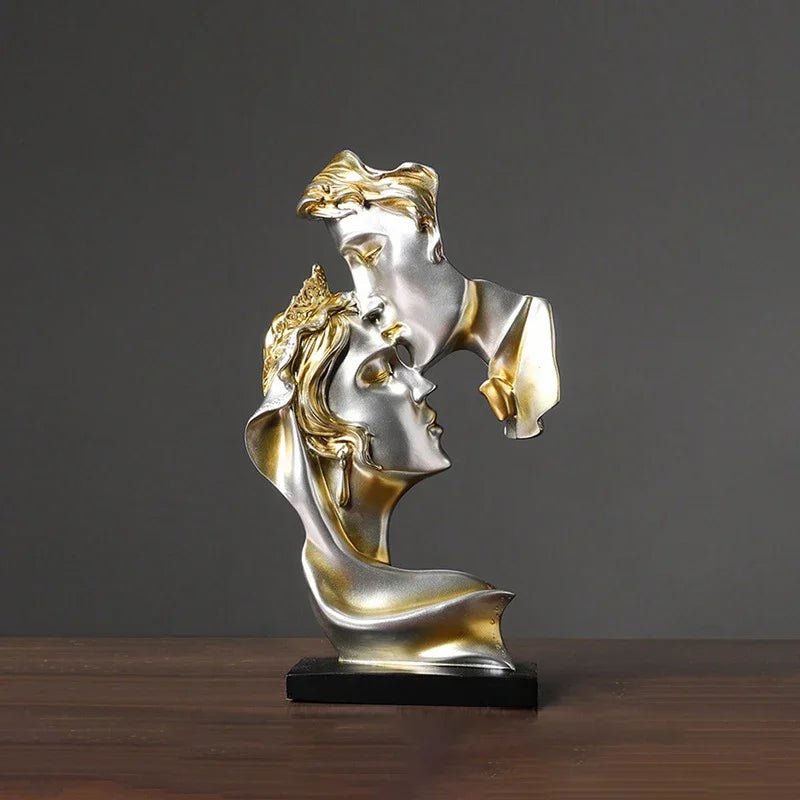 Modern Gold Lovers Statue – Romantic Abstract Kissing Couple Figurine - Hizoni