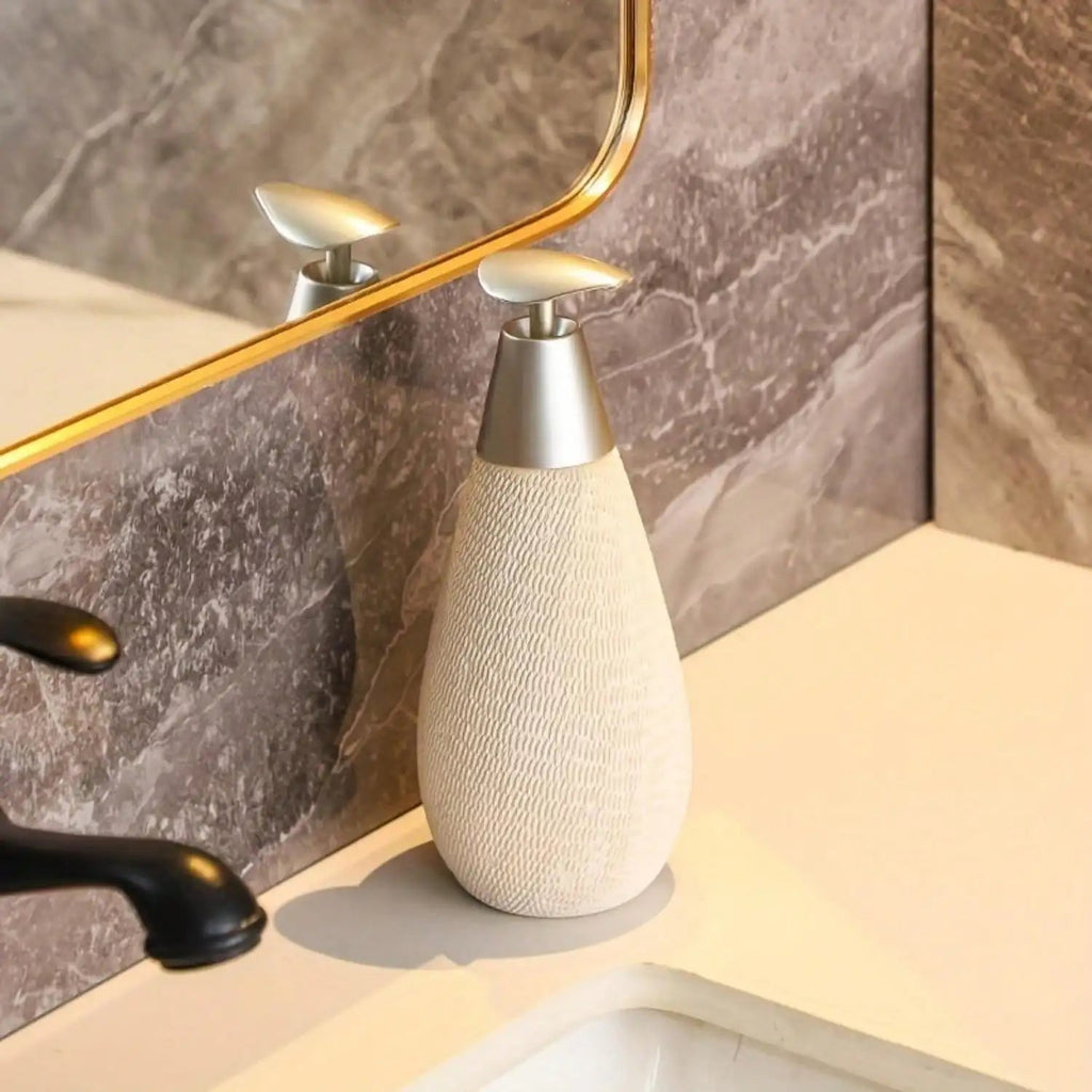 Retro Ceramic Soap Dispenser – Elegant, Durable & Minimalist - Hizoni