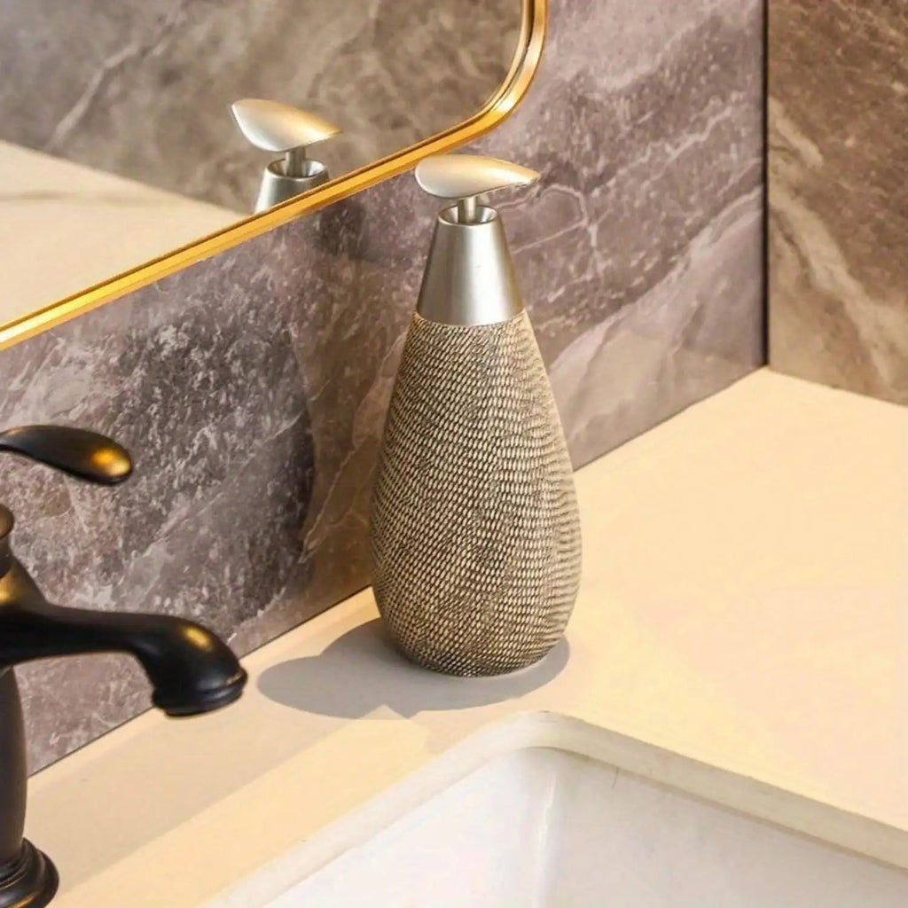 Retro Ceramic Soap Dispenser – Elegant, Durable & Minimalist - Hizoni