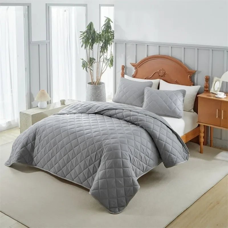 Soft Bedding Set with Duvet Cover, Sheet and Pillowcases - Hizoni