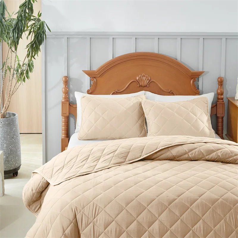 Soft Bedding Set with Duvet Cover, Sheet and Pillowcases - Hizoni