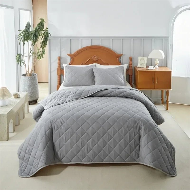 Soft Bedding Set with Duvet Cover, Sheet and Pillowcases - Hizoni