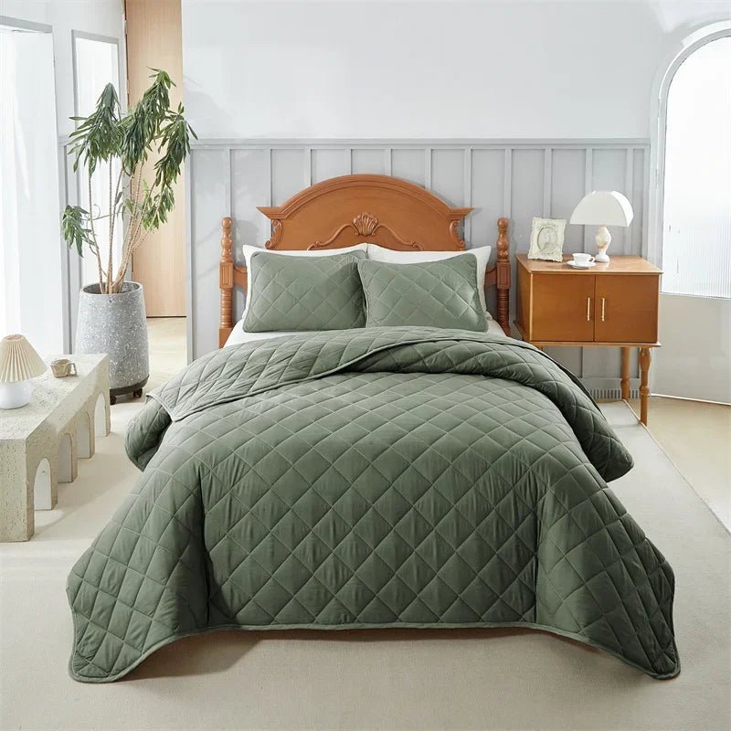 Soft Bedding Set with Duvet Cover, Sheet and Pillowcases - Hizoni